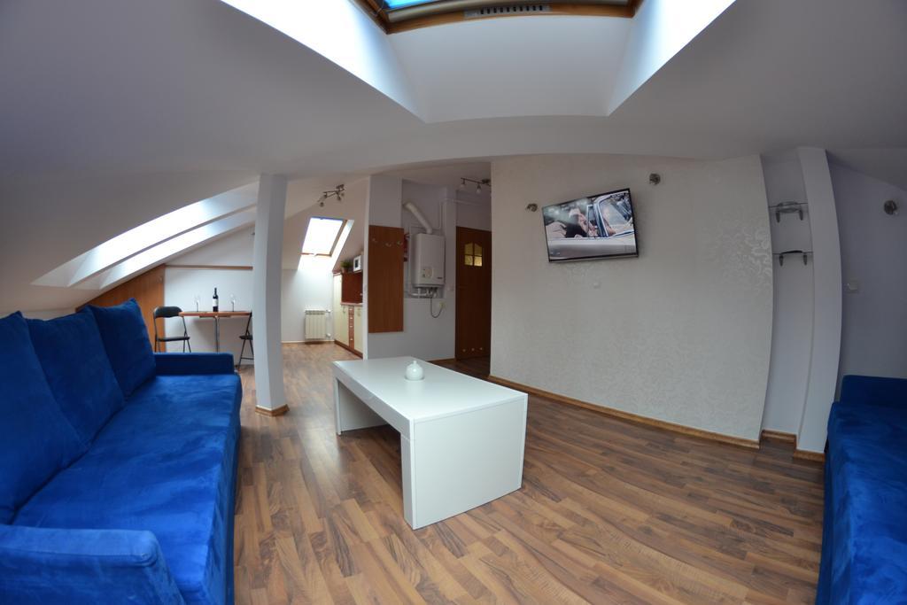 Apartament City Center Studio Deluxe กรินีซา ดรอยจ์ ภายนอก รูปภาพ