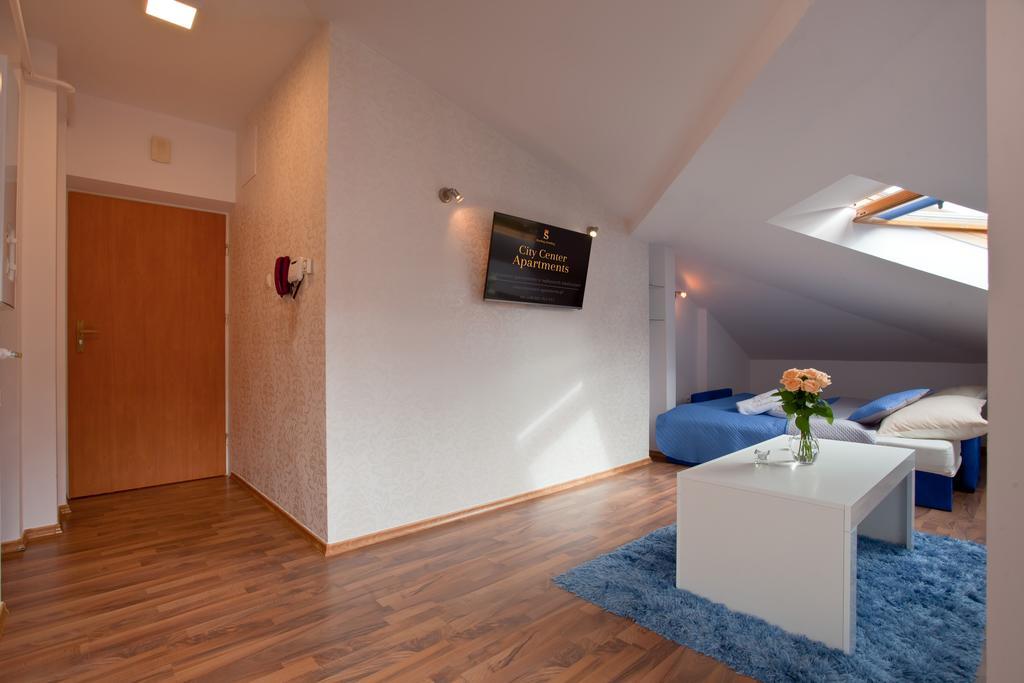 Apartament City Center Studio Deluxe กรินีซา ดรอยจ์ ภายนอก รูปภาพ